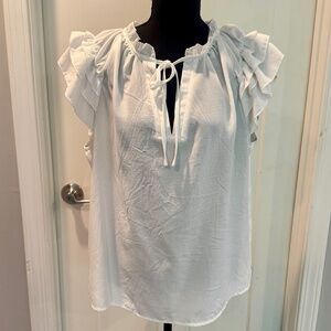 Women's Blouse, L, EUC, White, Ruffle short sleeve